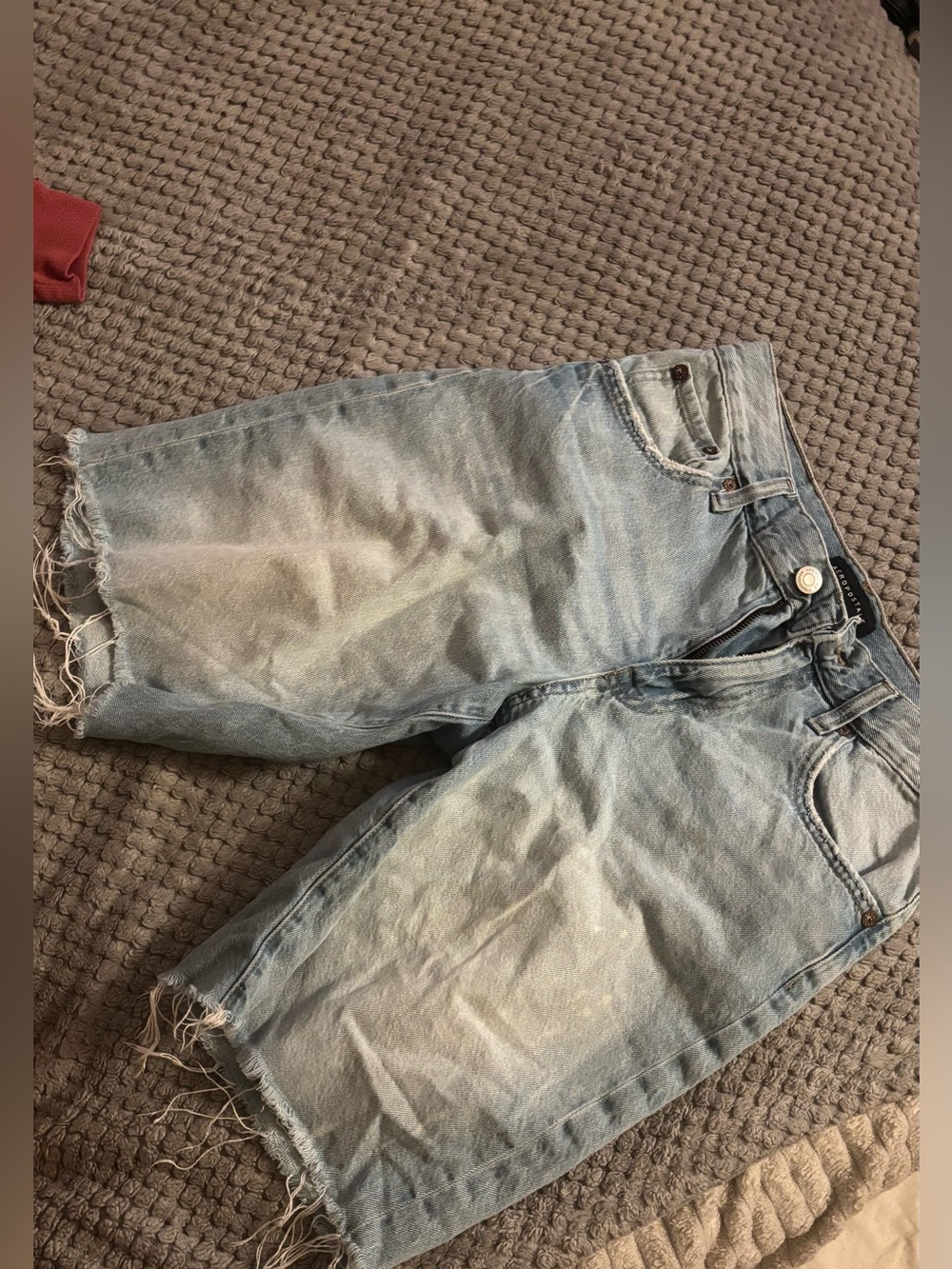 Aeropostale Light Blue Frayed Hem Denim Men’s Shorts